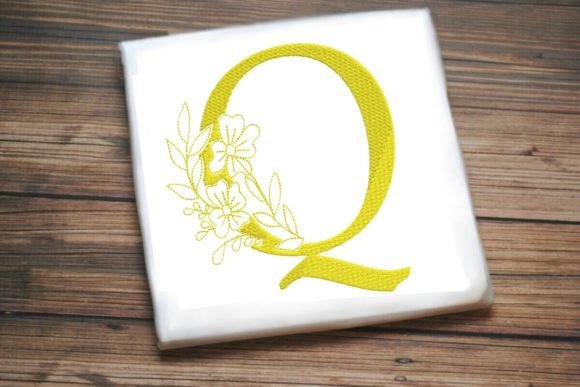 Q Floral Monogram Alphabet Decoration